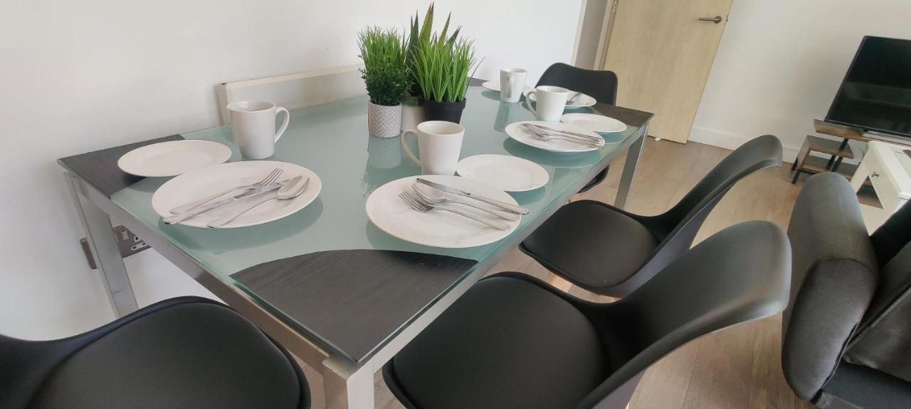 Birmingham Prime Location Stunning Apartment Floor-To-Ceiling Windows Εξωτερικό φωτογραφία