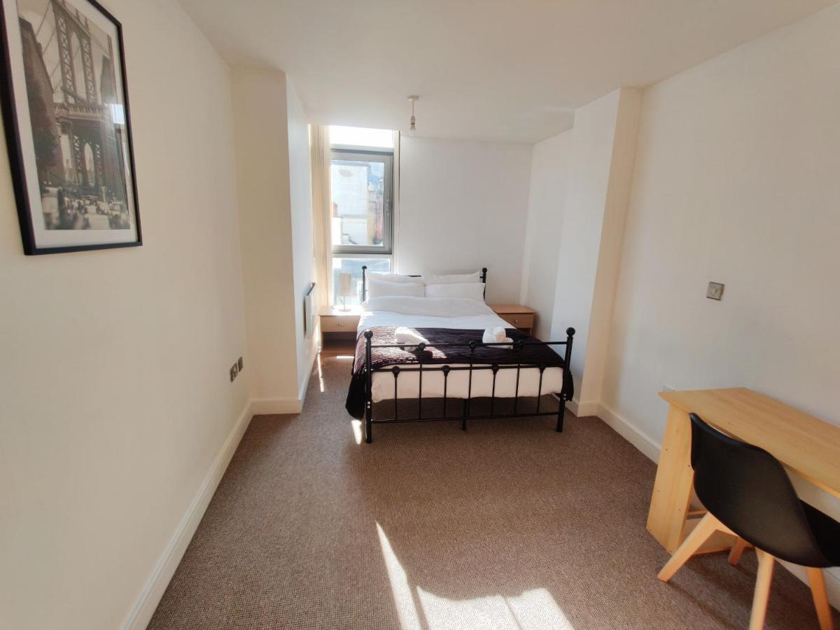 Birmingham Prime Location Stunning Apartment Floor-To-Ceiling Windows Εξωτερικό φωτογραφία
