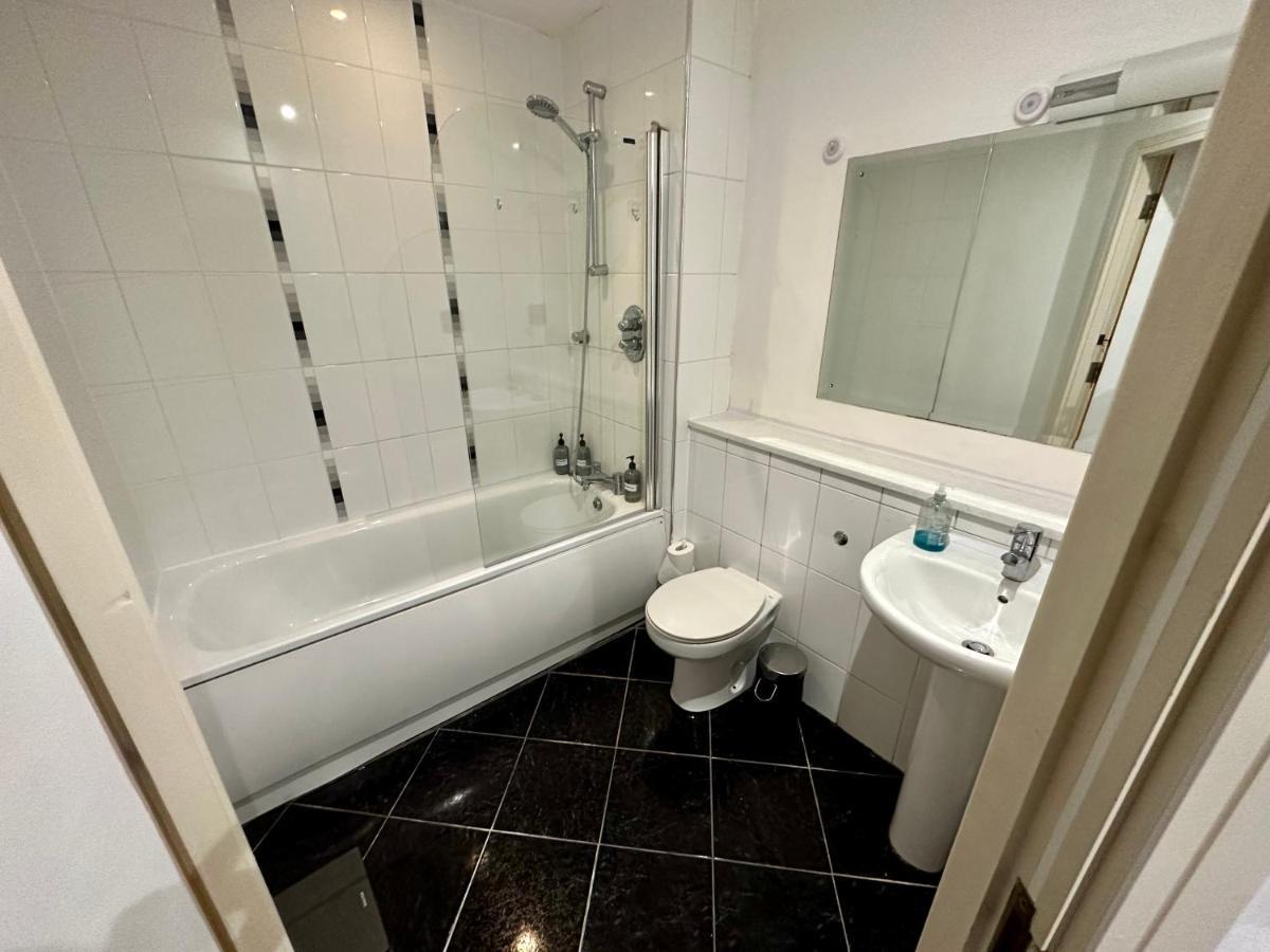 Birmingham Prime Location Stunning Apartment Floor-To-Ceiling Windows Εξωτερικό φωτογραφία